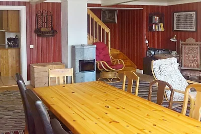 10 Personen Ferienhaus in Follafoss-By Traum