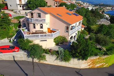 Ferienwohnung in Senj mit Schwimmbecken