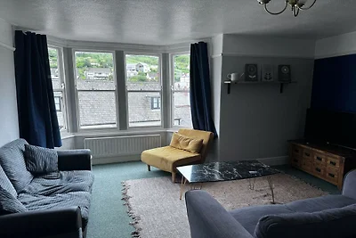 SEASIDE Apartment Two Bed Room Apartment (4...
