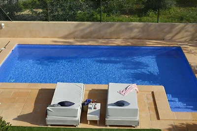 Modern herenhuis met privé zwembad