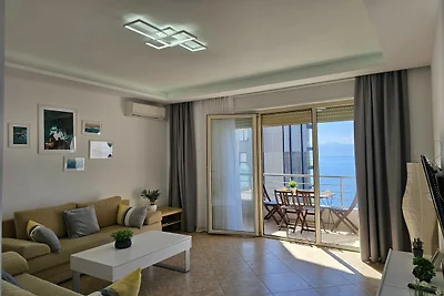 Gem�tliche und verbundene Wohnung in Saranda