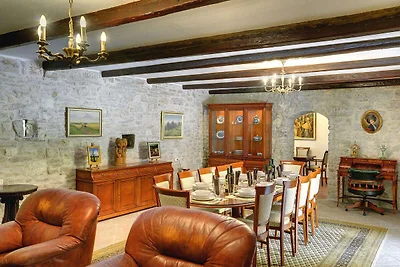 Ferienhaus in Rojnici mit Pool