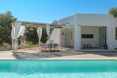 Villa in Ostuni mit Schwimmbecken