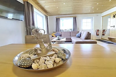Ferienhaus in Altefähr mit Schwimmbecken