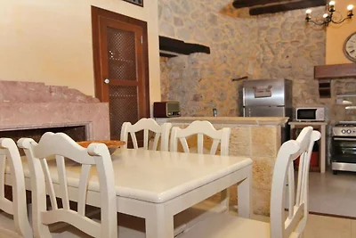Villa in Muro met zwembad