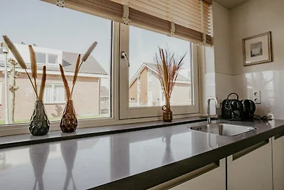 Hausboot im Waterpark mit eigenem Steg