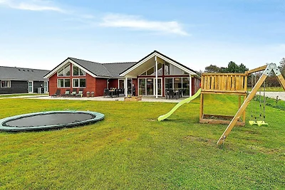 18 Personen Ferienhaus in Grenaa