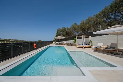 Familien-Luxusvilla in der Stadt Rethymno