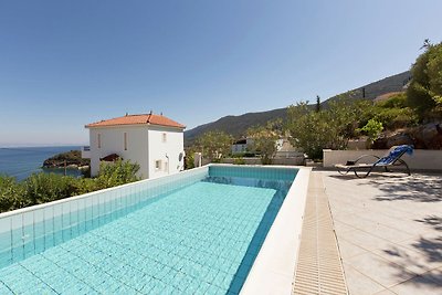 Beautiful Villa in Agia Paraskevi Samos with ...