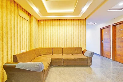 Super Townhouse ITPL, ehemals Royal Rooms