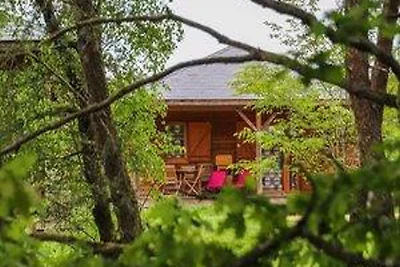 Ländliches Chalet mit Seeblick in Limousin.