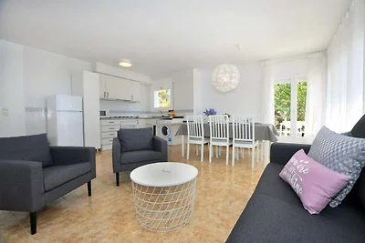 Schöne Wohnung in der Nähe der Stadt...
