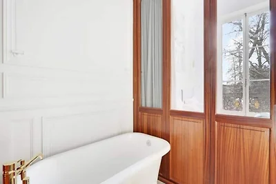 Maison Labruyère – Royal Garden Suite