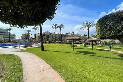 Wohnung mit Terrasse vor dem Strand von Santa...