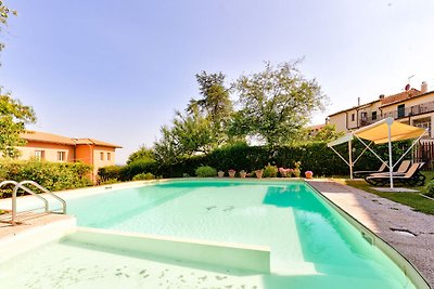 Attraktive Wohnung in Boccheggiano mit Pool