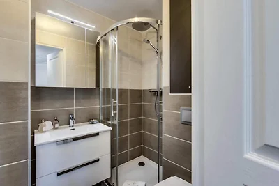 Volledig gerenoveerd appartement, centrale li...