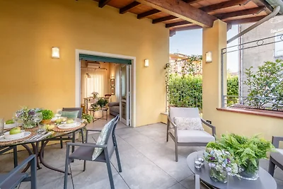 10 bedroom luxury villa in Lucca