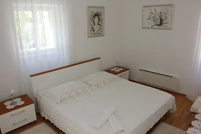 Holiday House Granny Mary - Two Bedroom Holid...