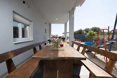 Villa Stipea - Four Bedroom Villa with Swimmi...