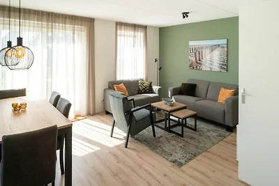 Schönes Ferienhaus in Scherpenisse mit...