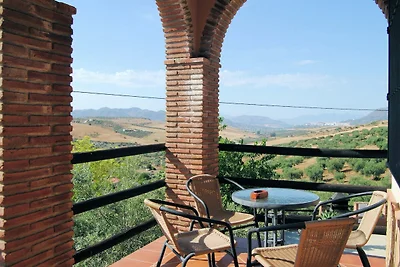Rustikale Villa in Alora mit Swimmingpool