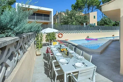 Villa in Pollensa mit Schwimmbecken