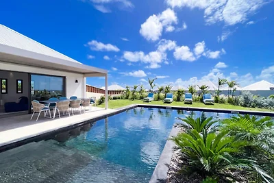 Villa in Saint-François in Strandnähe