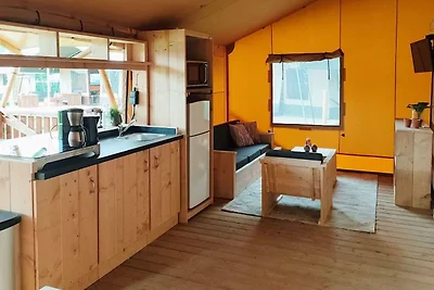 Bella tenda con bagno,vicino a un'area...