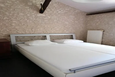 Schönes Ferienhaus mit privatem Pool