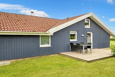Luxuriöses Poolhaus in Strandnähe
