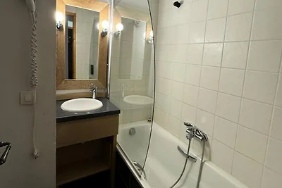 Schöne Wohnung mit großem Wohnzimmer · Direkt...