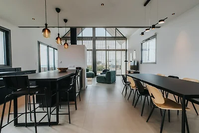 Architektenvilla mit Meerblick