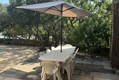 Bauernhaus in Gordes mit Pool & Aussicht