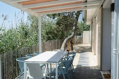 Villa in Aigues-Mortes mit Pool & Blick