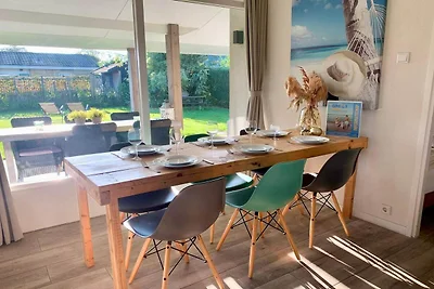Bungalow in Sint Maartenszee mit Veranda