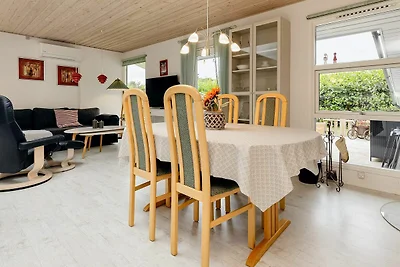 6 Personen Ferienhaus in Rødby