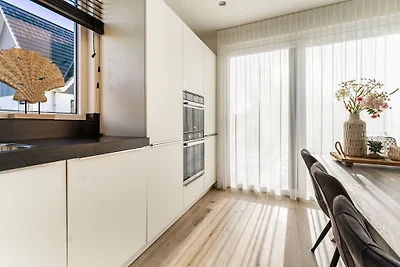 Moderne Villa in der Nähe des Strandes von...