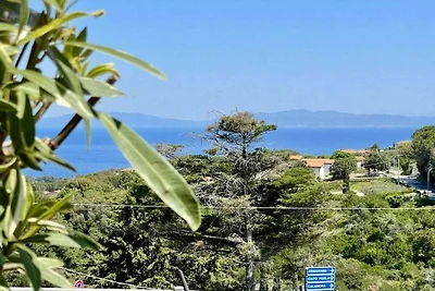Wohnung in Capoliveri mit Garten