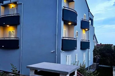 One-Bedroom Apartment With Garden View