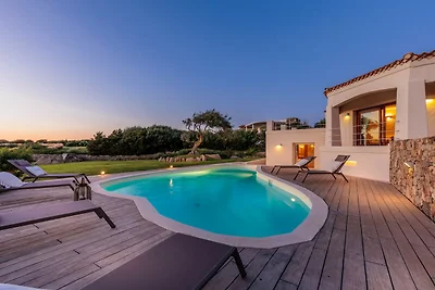 Üppige Villa in der Nähe des Strandes von...