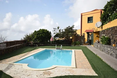 Accogliente cottage ad Orotava con piscina
