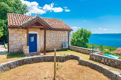 Villa in Crikvenica mit Privatpool