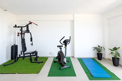 Wohnung mit Stadtblick im Vorort Perivolia