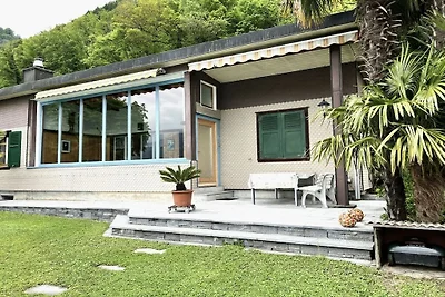 Bungalow w Gersau z basenem