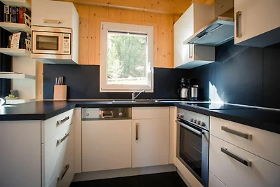 Einladendes Chalet mit Whirlpool im Freien