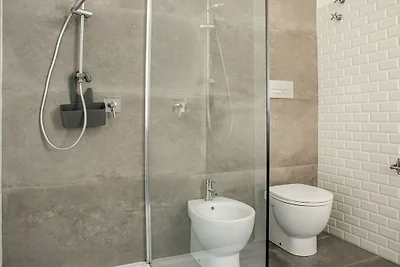 Cavour apartment with balcony - P.IVA