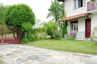 Schönes Ferienhaus in Moncucco Torinese mit...