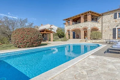 Villa in Baderna mit Schwimmbecken