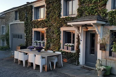 Charmantes Ferienhaus mit großem Garten