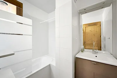 Appartement in Les Carroz met privétuin